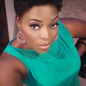 Meet your Posher, Pascaline